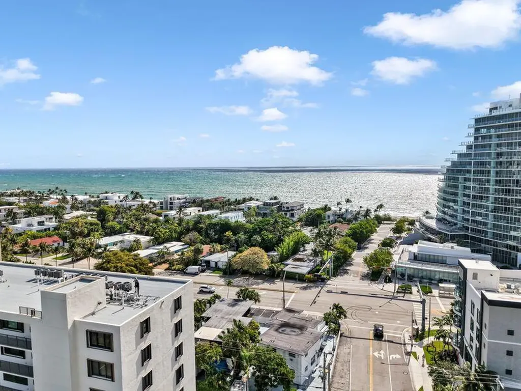 2207 NE 33rd Avenue Fort Lauderdale FL 33305