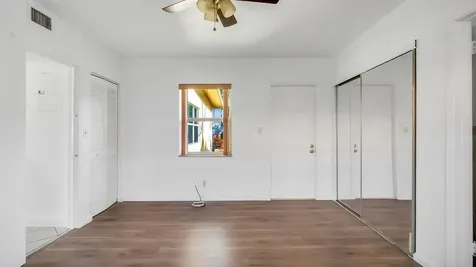 2207 NE 33rd Avenue Fort Lauderdale FL 33305
