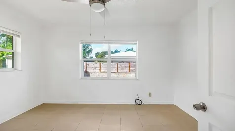2207 NE 33rd Avenue Fort Lauderdale FL 33305