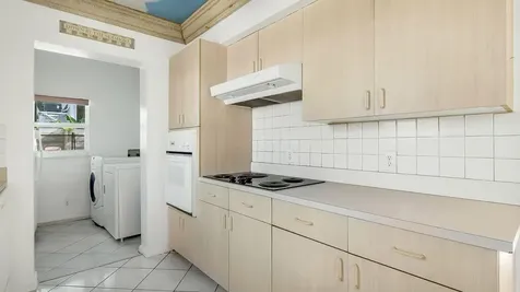 2207 NE 33rd Avenue Fort Lauderdale FL 33305