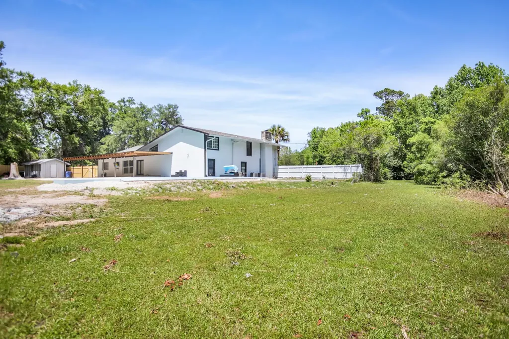 912 S 5th Street Macclenny FL 32063