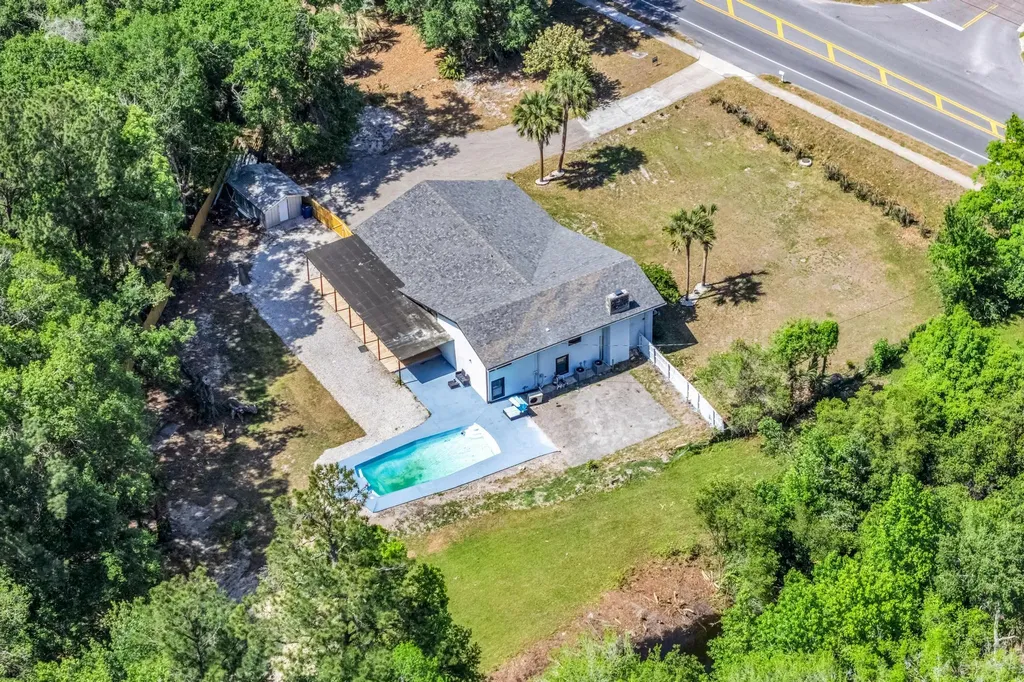 912 S 5th Street Macclenny FL 32063