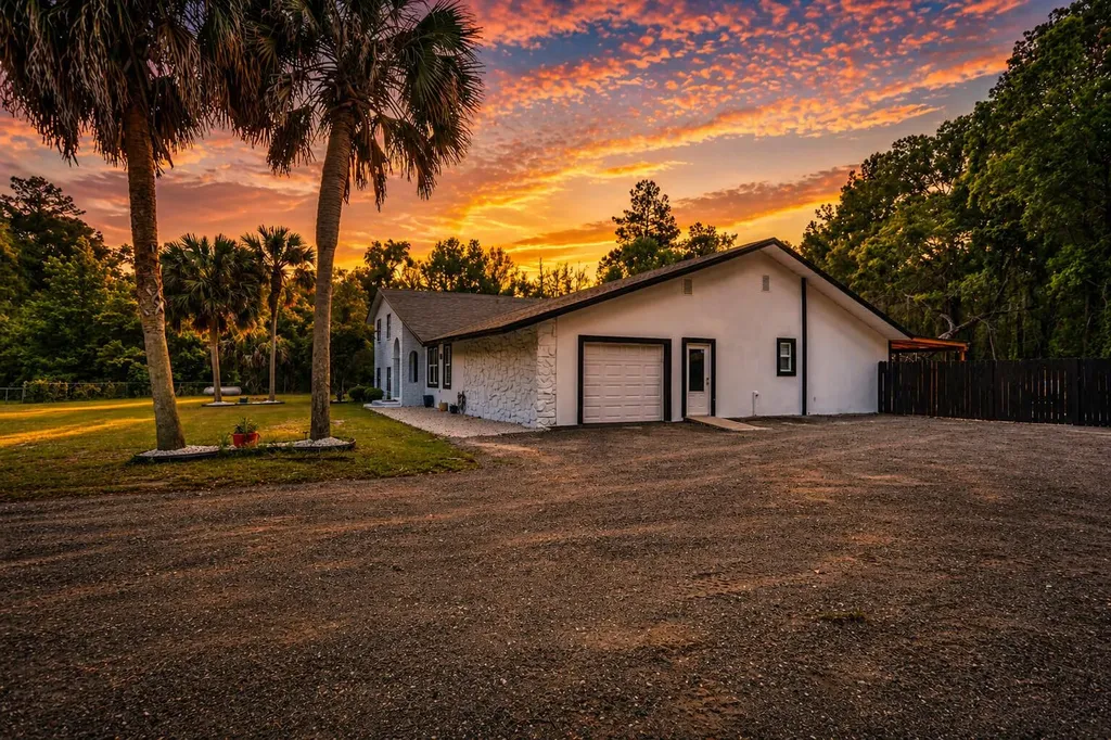 912 S 5th Street Macclenny FL 32063