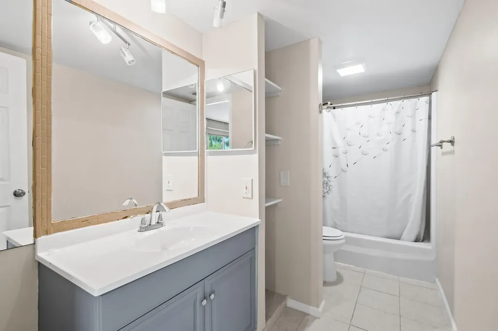 110 N Delaware Boulevard Jupiter FL 33458