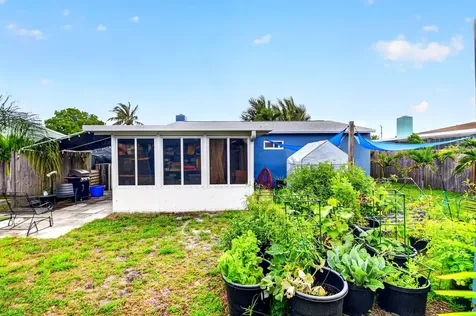 1010 Churchill Circle S West Palm Beach FL 33405