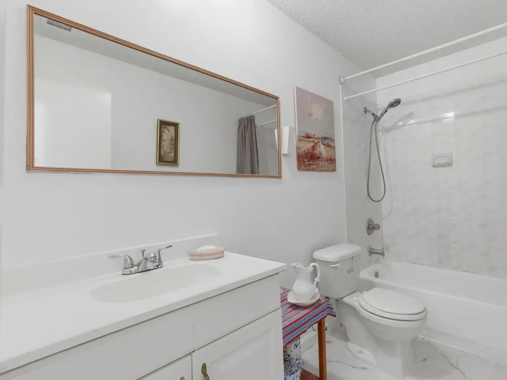 3920 Woodside Drive Coral Springs FL 33065