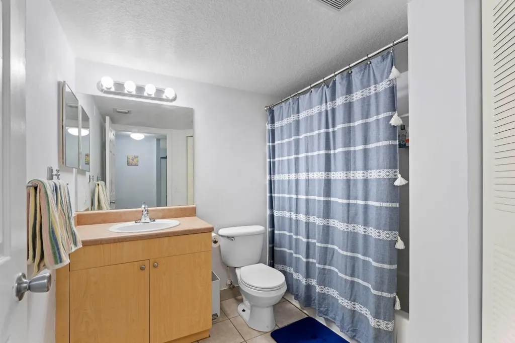 1307 Villa Circle Boynton Beach FL 33435