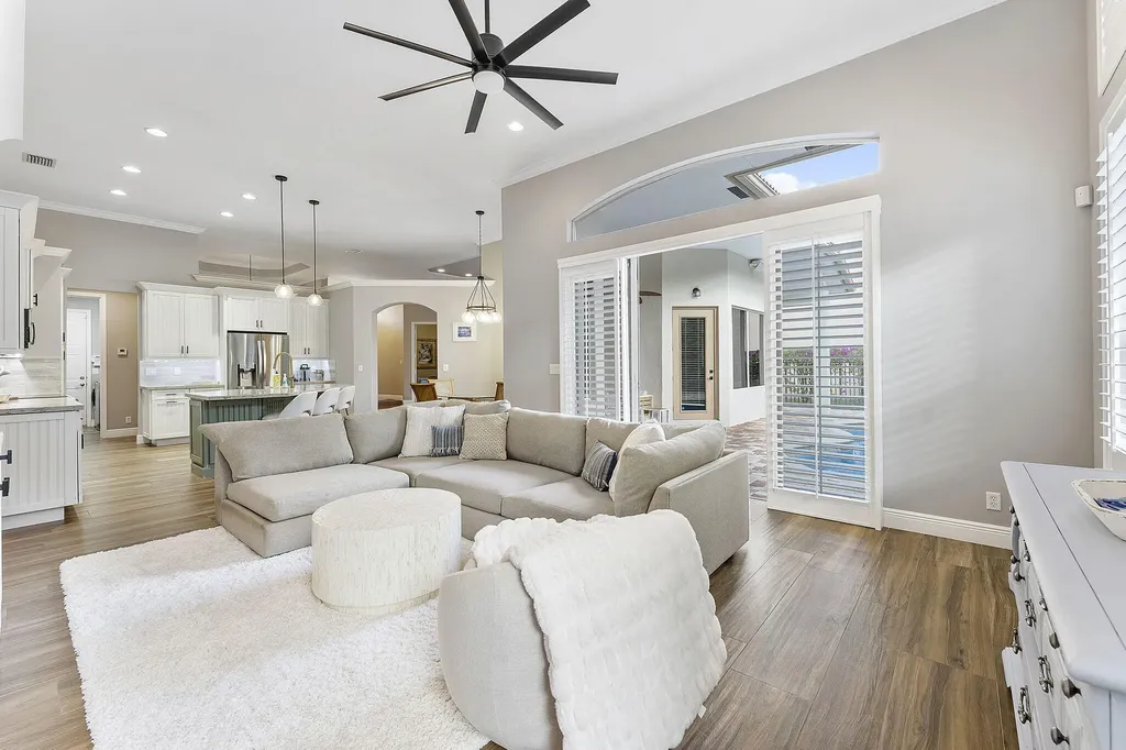 2903 Fontana Lane Royal Palm Beach FL 33411