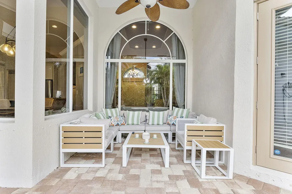 2903 Fontana Lane Royal Palm Beach FL 33411