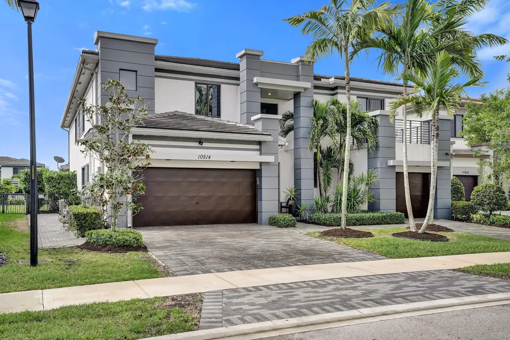 10514 N Lago Vista Circle Parkland FL 33076