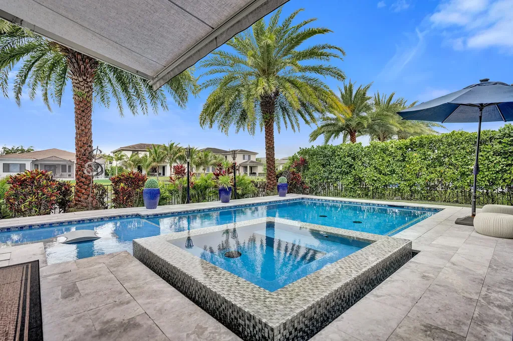 10514 N Lago Vista Circle Parkland FL 33076