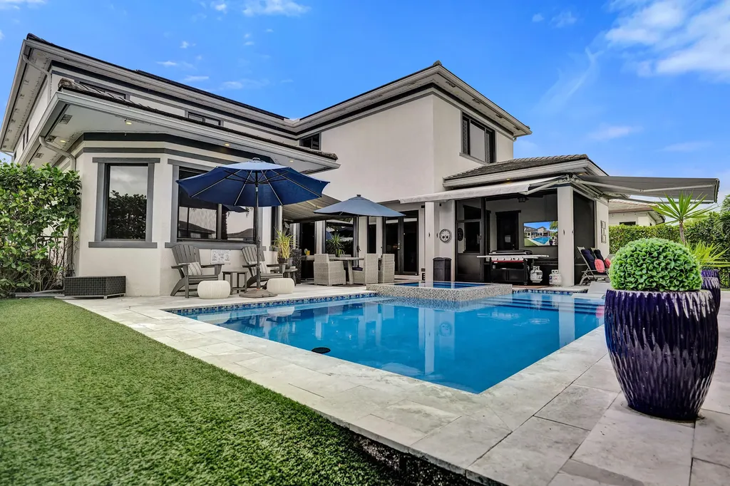 10514 N Lago Vista Circle Parkland FL 33076