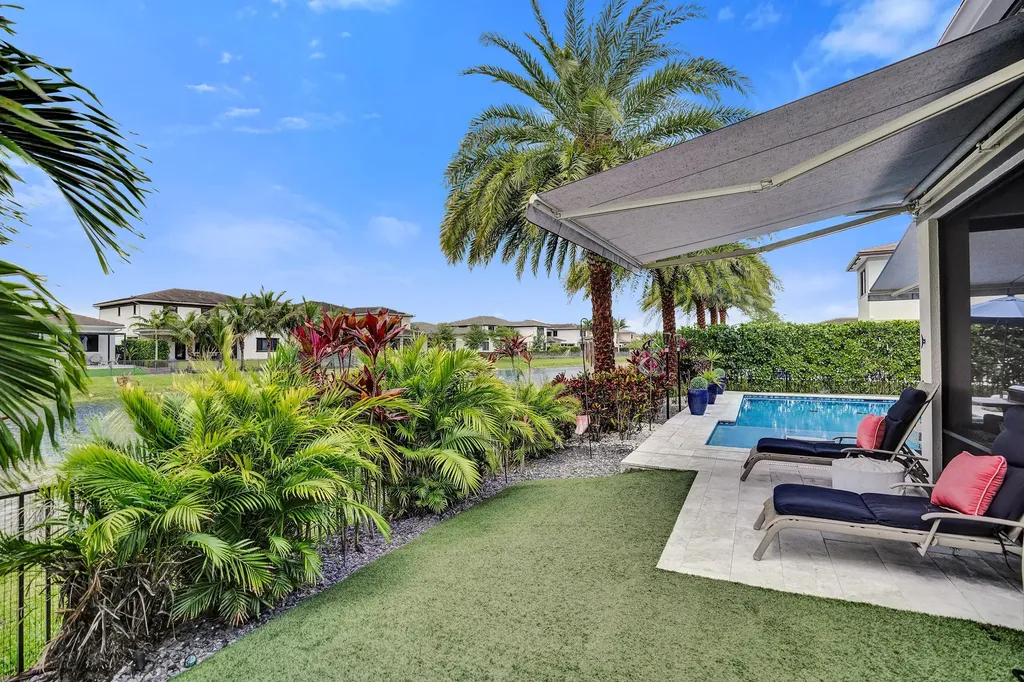 10514 N Lago Vista Circle Parkland FL 33076