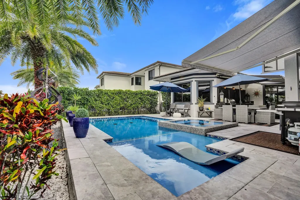 10514 N Lago Vista Circle Parkland FL 33076