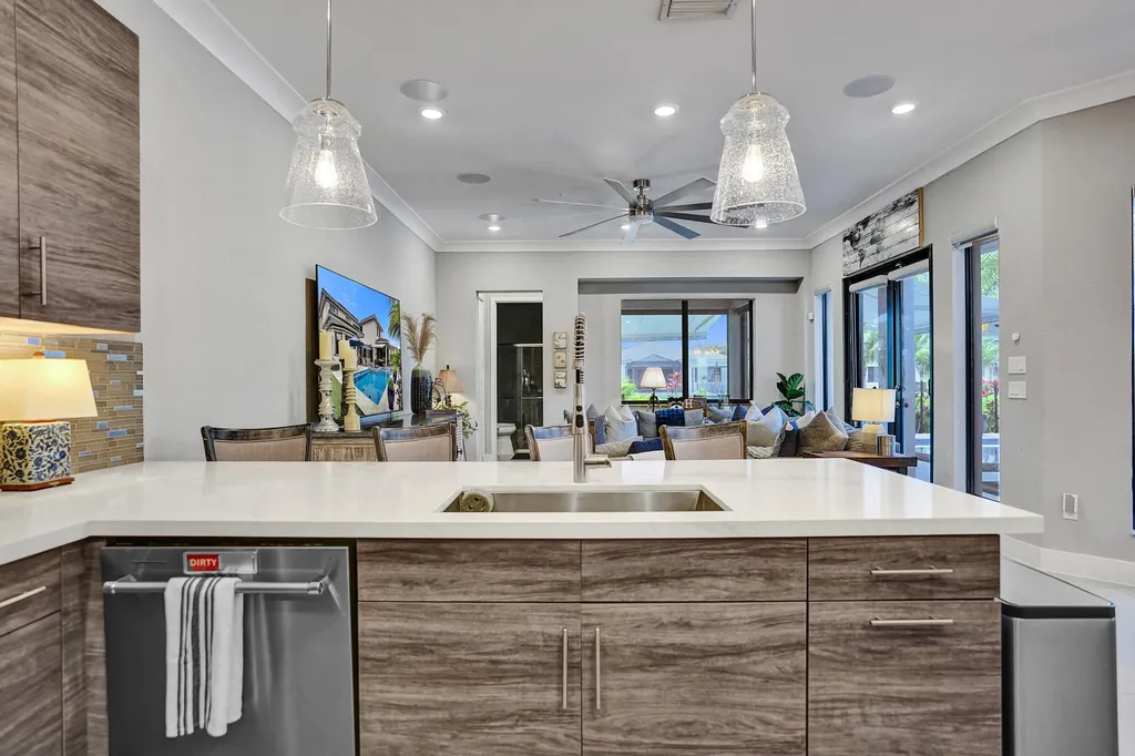 10514 N Lago Vista Circle Parkland FL 33076