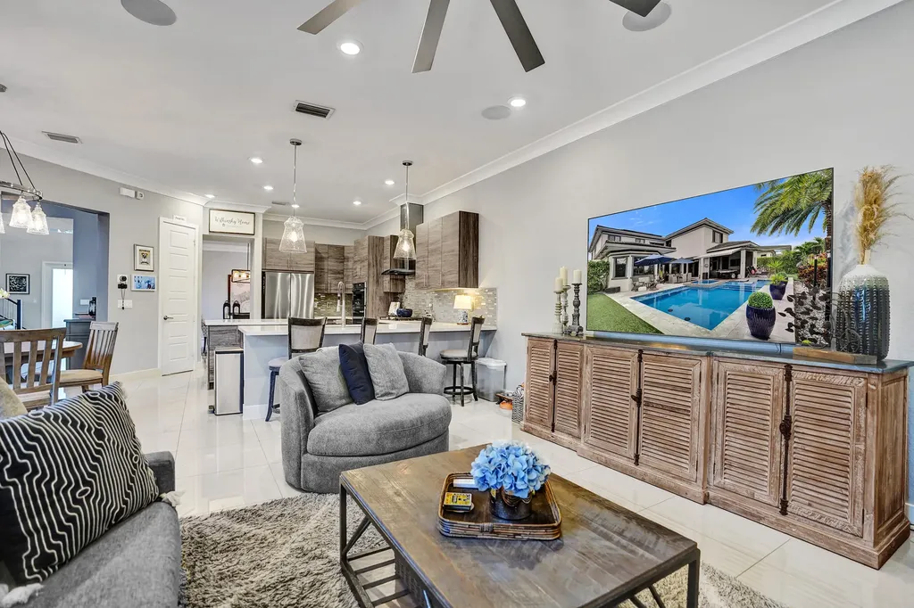 10514 N Lago Vista Circle Parkland FL 33076