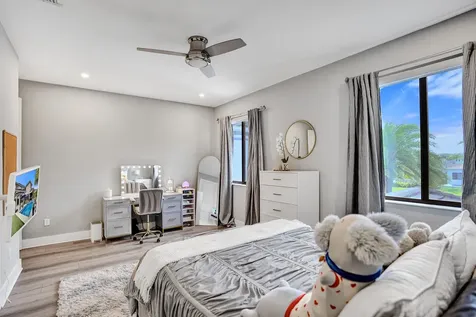 10514 N Lago Vista Circle Parkland FL 33076