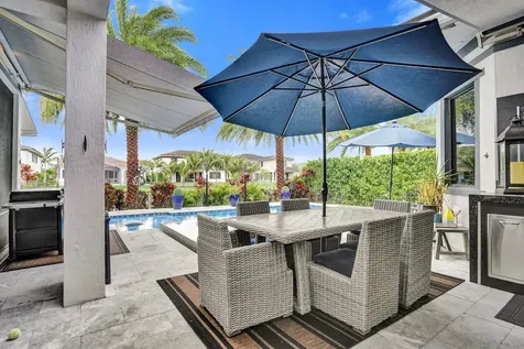 10514 N Lago Vista Circle Parkland FL 33076