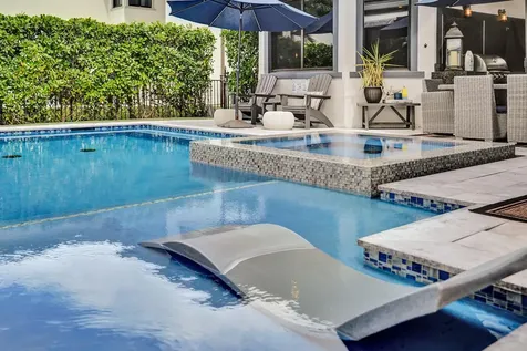 10514 N Lago Vista Circle Parkland FL 33076
