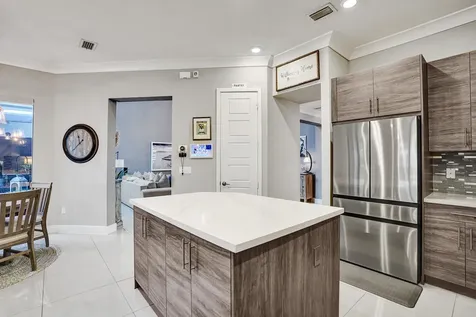 10514 N Lago Vista Circle Parkland FL 33076