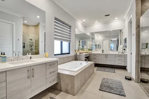 10514 N Lago Vista Circle Parkland FL 33076