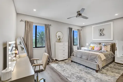 10514 N Lago Vista Circle Parkland FL 33076