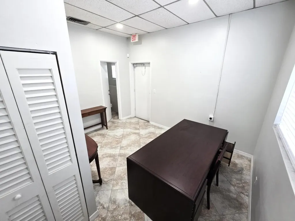 1315 N Dixie Highway Lake Worth Beach FL 33460
