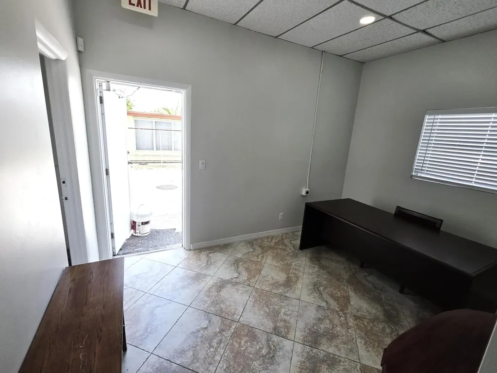 1315 N Dixie Highway Lake Worth Beach FL 33460