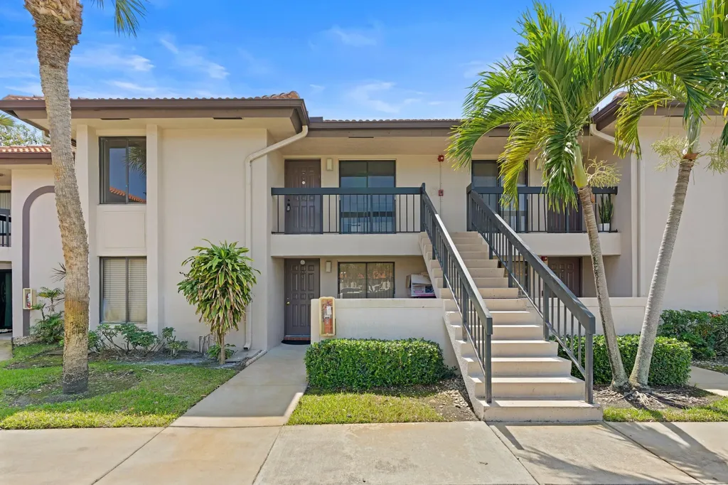 350 Club Circle Boca Raton FL 33487