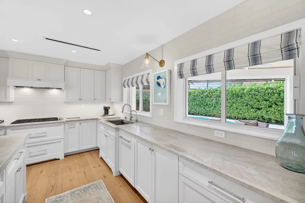 2517 NE 26th Avenue Fort Lauderdale FL 33305