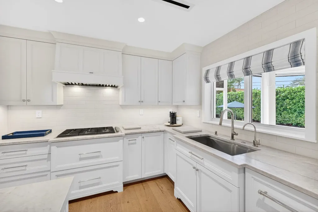 2517 NE 26th Avenue Fort Lauderdale FL 33305