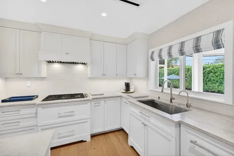 2517 NE 26th Avenue Fort Lauderdale FL 33305
