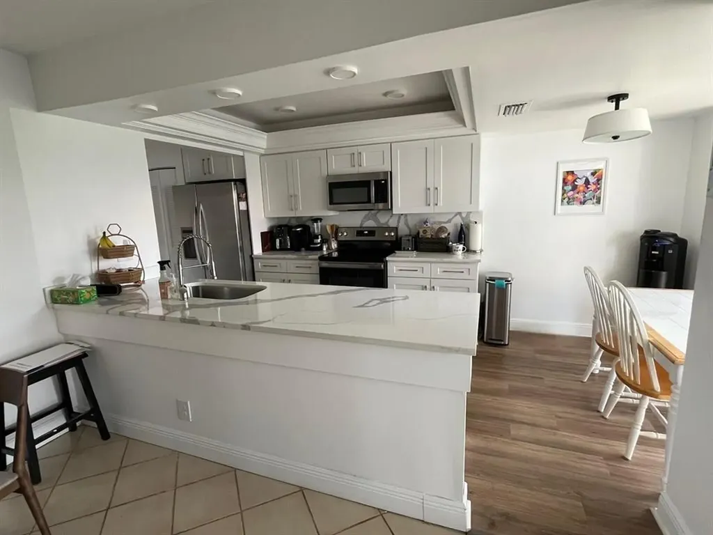 3008 Lake Shore Drive Deerfield Beach FL 33442