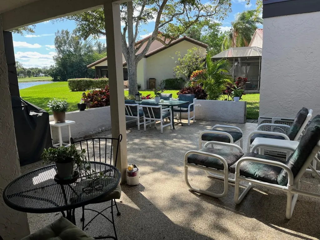 3008 Lake Shore Drive Deerfield Beach FL 33442