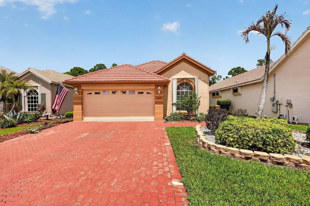 653 SW Munjack Cove Port St Lucie FL 34986