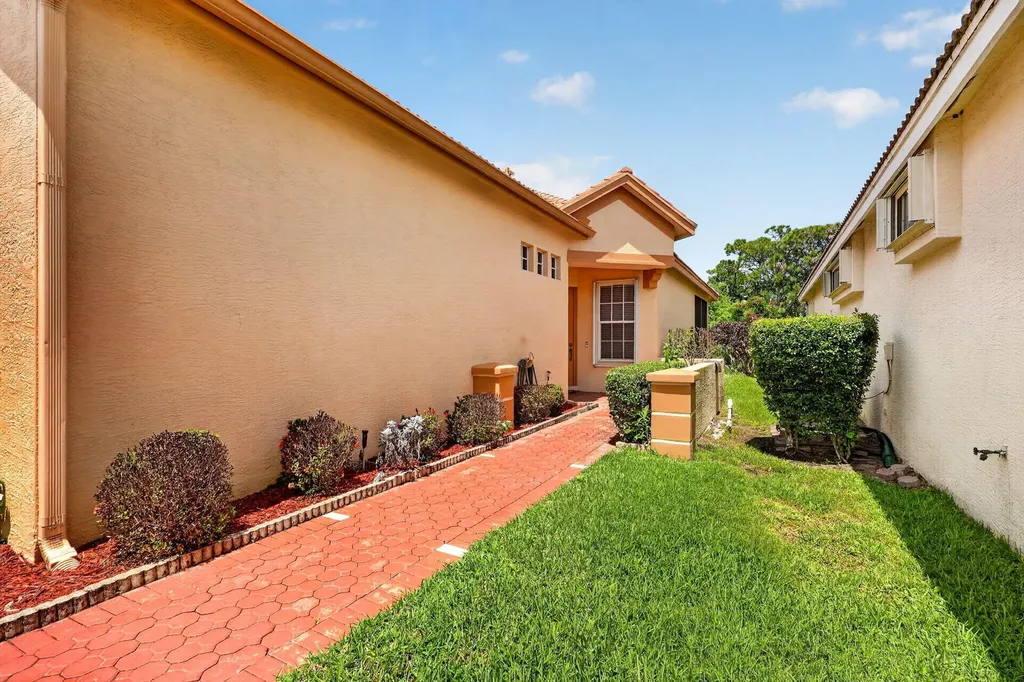 653 SW Munjack Cove Port St Lucie FL 34986