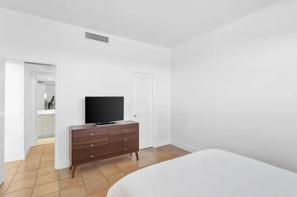 90 Edgewater Drive Coral Gables FL 33133