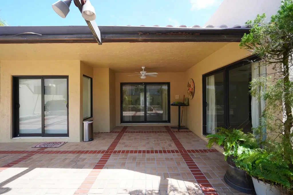6829 Pradera Drive Boca Raton FL 33433
