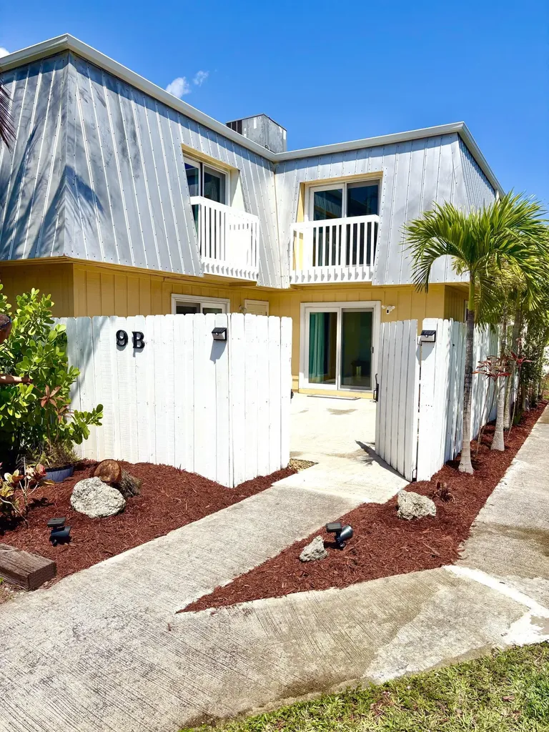 141 E Riverside Drive Jupiter FL 33469