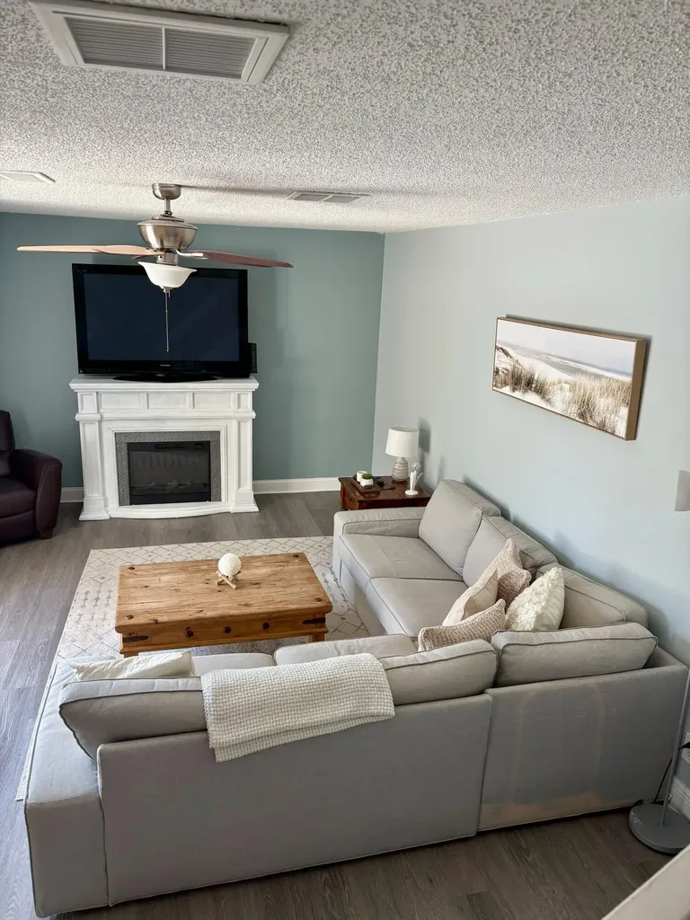 141 E Riverside Drive Jupiter FL 33469