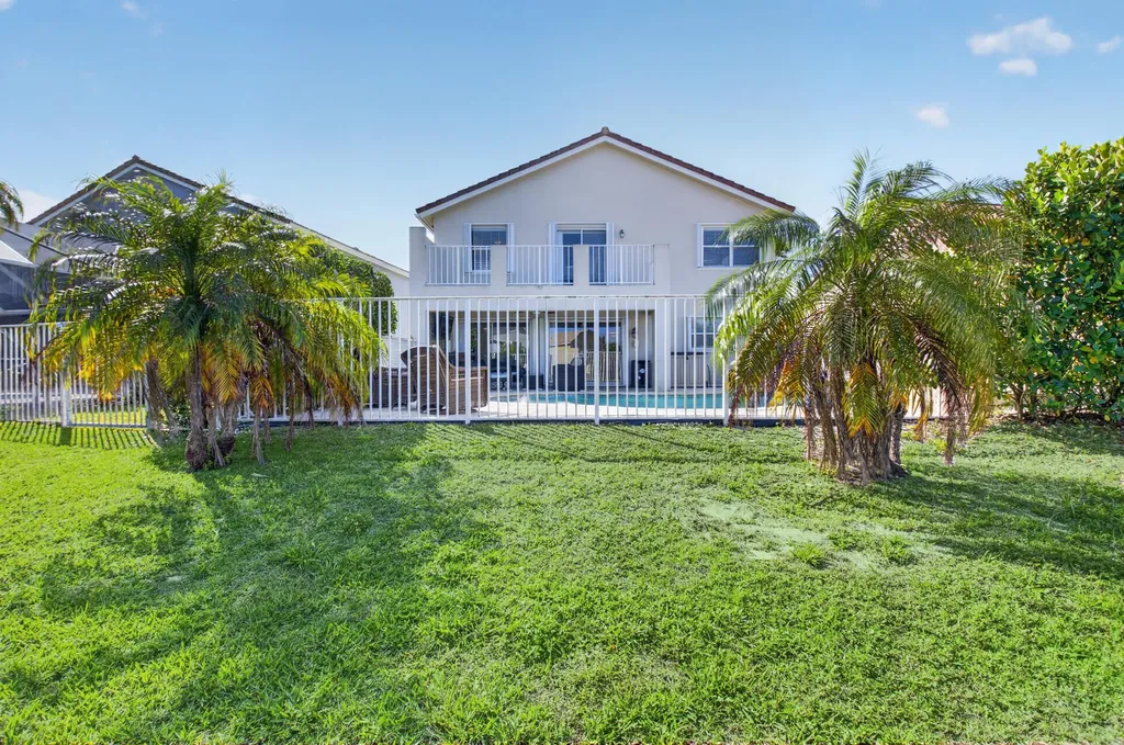 18247 Blue Lake Way Boca Raton FL 33498