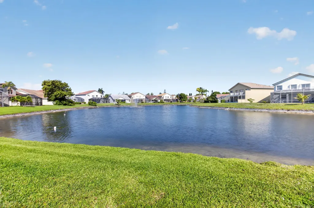 18247 Blue Lake Way Boca Raton FL 33498