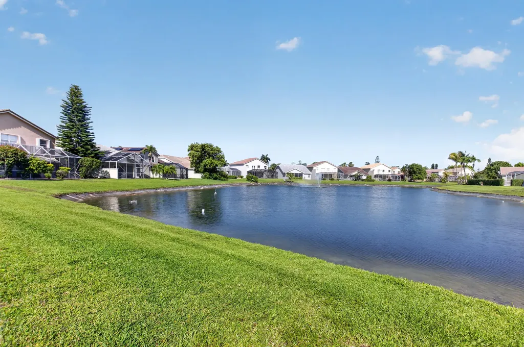 18247 Blue Lake Way Boca Raton FL 33498