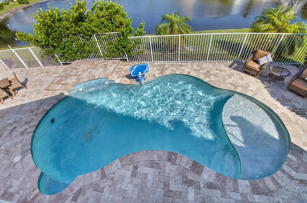18247 Blue Lake Way Boca Raton FL 33498