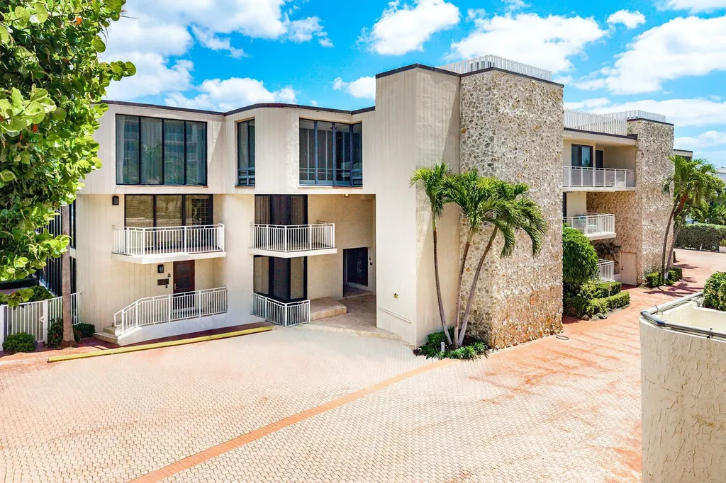 2155 S Ocean Boulevard Delray Beach FL 33483