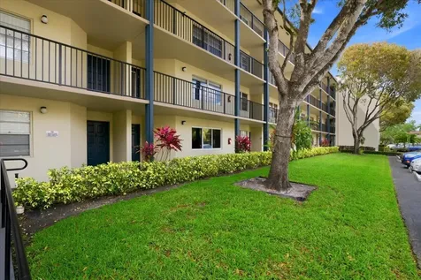 700 SW 128th Avenue Pembroke Pines FL 33027