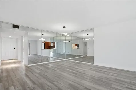 700 SW 128th Avenue Pembroke Pines FL 33027