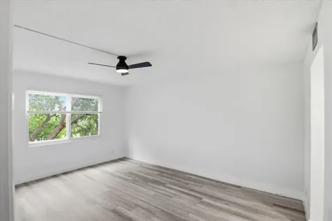 700 SW 128th Avenue Pembroke Pines FL 33027