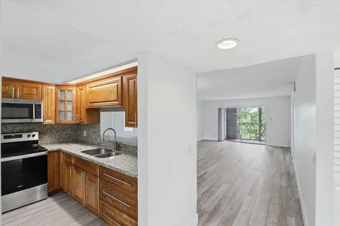 700 SW 128th Avenue Pembroke Pines FL 33027