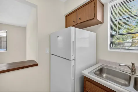 2500 SW 18th Terrace Fort Lauderdale FL 33315